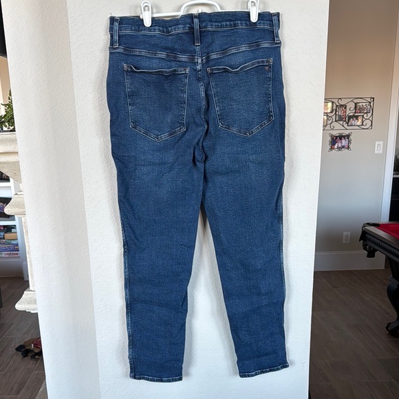 Women's Blue Jeans - Picture 3 of 3